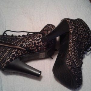 Size 7 CHARLOTTE RUSSE BOOTIES